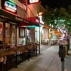 https://belmont-shore-beach-house.topanaheimhotels.com
